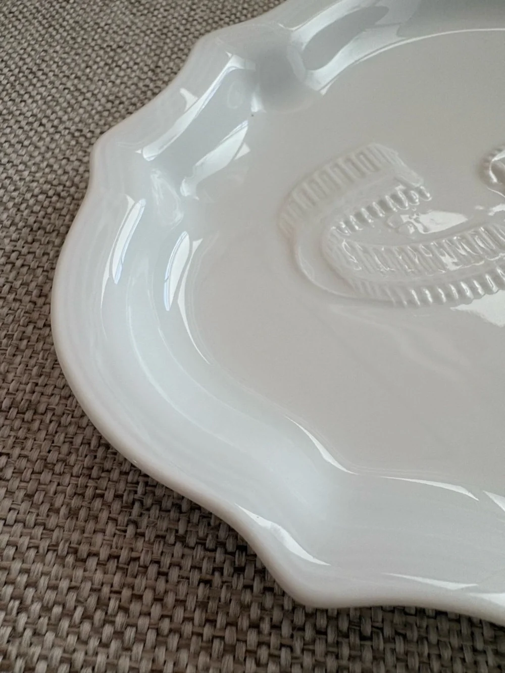 Set of 2 St. Peter’s Basilica Souvenir Plates | Vatican Decorative Wall Plates